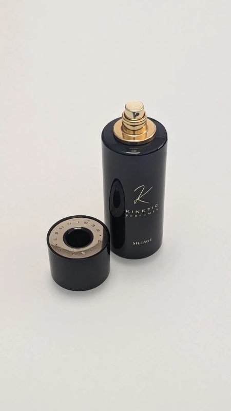 Sillage Kinetic Perfumes للجنسين