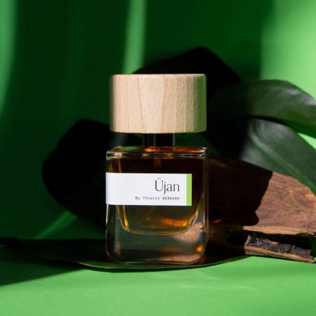 Üjan Parfumeurs du Monde للجنسين